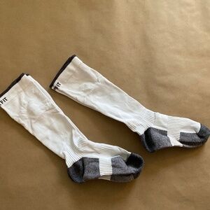 Copper fit long compression socks 2 used pairs like new white and grey